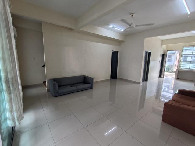 Terraced House for sale in Tuaran, Bahagian Pantai Barat