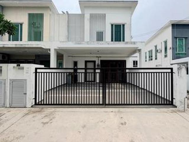 Terraced House for sale in Kluang