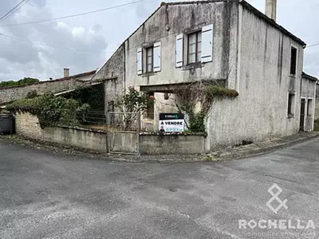 Maison vente à Saint-Jean-d'Angély, Saleignes