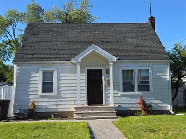 House for sale in Passaic, New Jersey