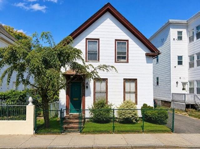 House for sale in Lawrence, Massachusetts