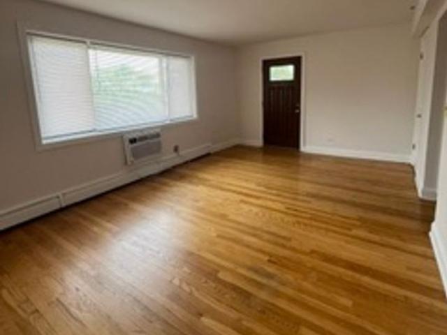 Apartment for rent in Arlington Heights, Illinois