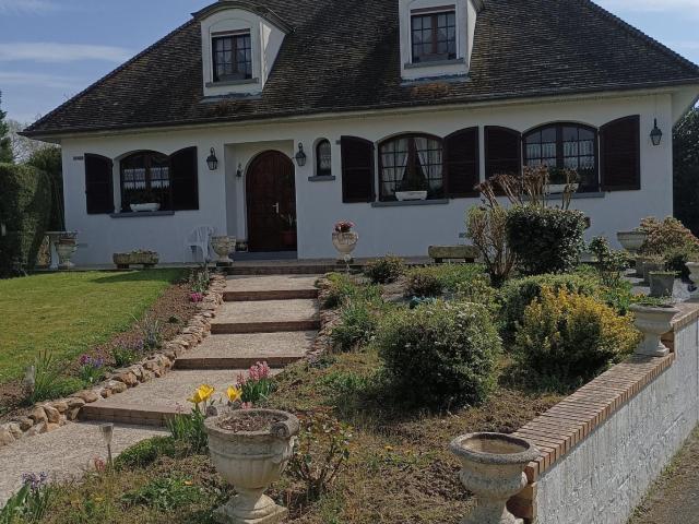 Maison vente à Compiègne, Salency