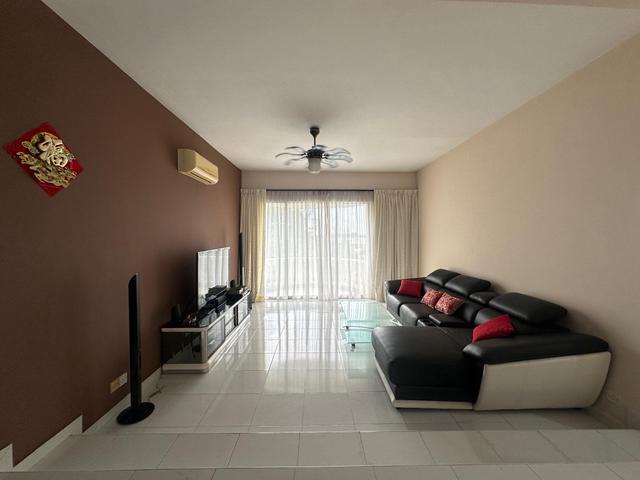 Condominium for sale in Malaka