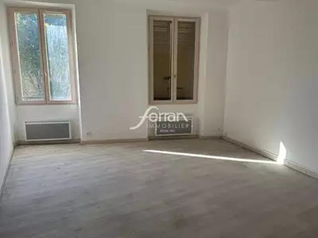 Appartement location à Salernes, Var