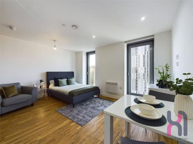 Studio for rent in Salford, Greater Manchester