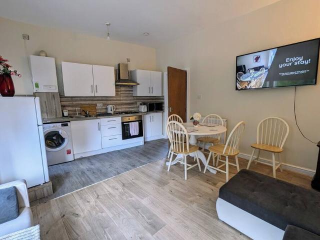 Apartment for rent in Broughton Park, Salford