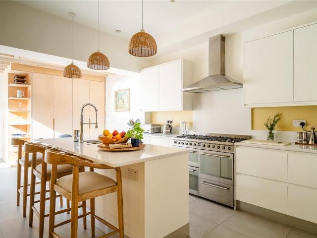Apartment for rent in London Borough of Lambeth, Greater London