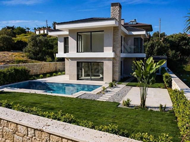 Çeşme, İzmir içerisinde satılık Villa