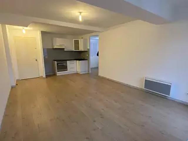 Appartement location à Oloron-Sainte-Marie, Salies-de-béarn