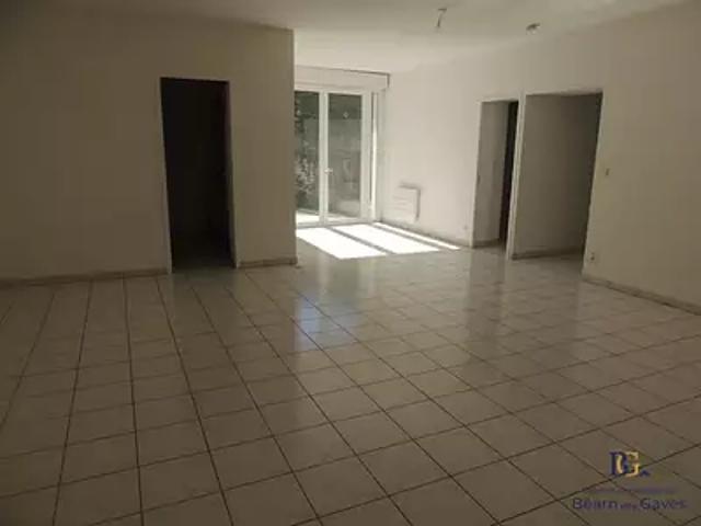 Appartement location à Oloron-Sainte-Marie, Salies-de-béarn