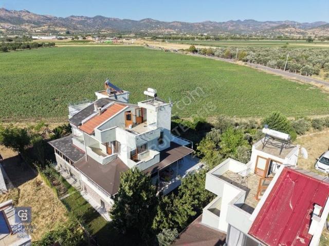 Dikili, İzmir içerisinde satılık Villa
