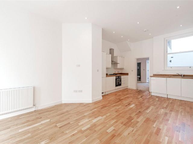 Apartment for rent in Fulham, Greater London