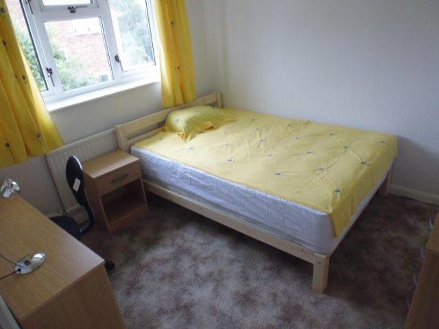 Room for rent in St. Dunstan's, The Bridge