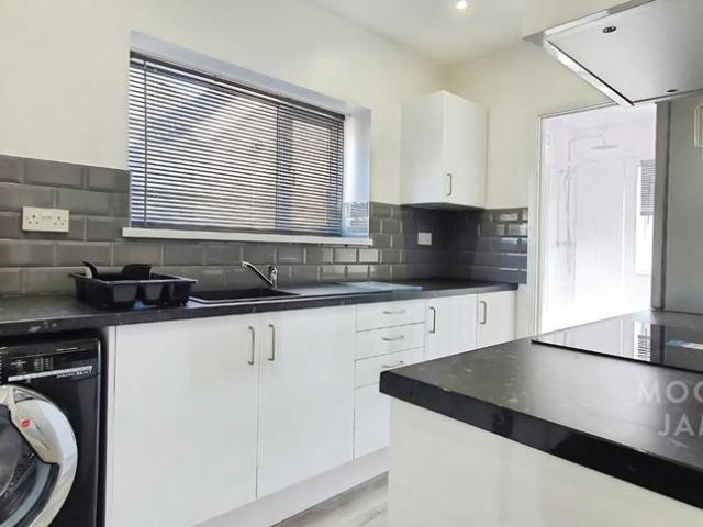 Apartment for rent in Falcon Lodge, Wales