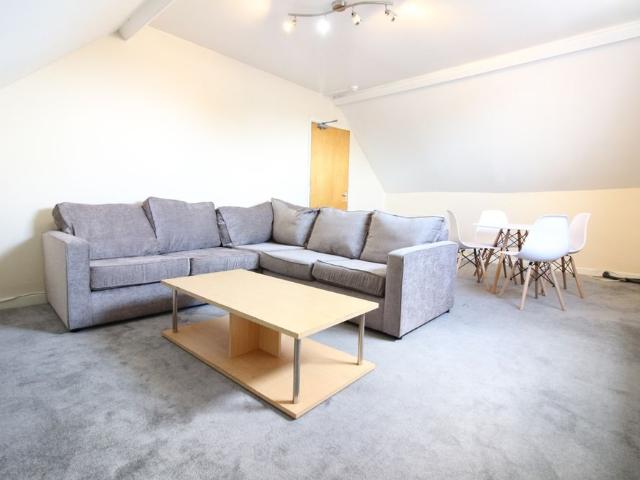Apartment for rent in Maindy, Cardiff