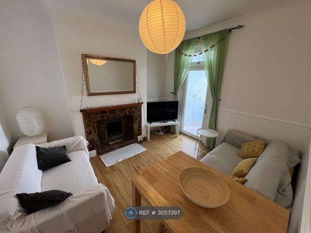 House for rent in Stoke Hill, Exeter