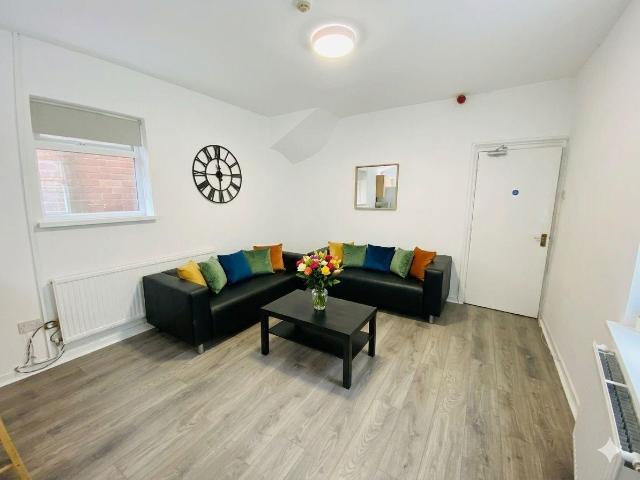 Apartment for rent in Falcon Lodge, Wales