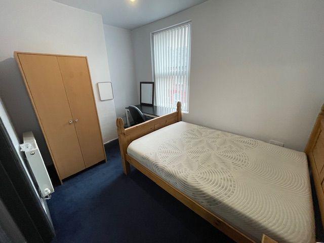 Room for rent in Calderstones