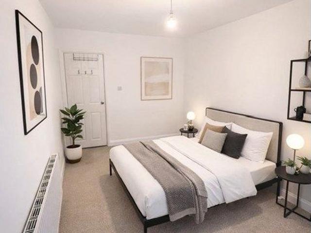 Room for rent in Upton, Greater London