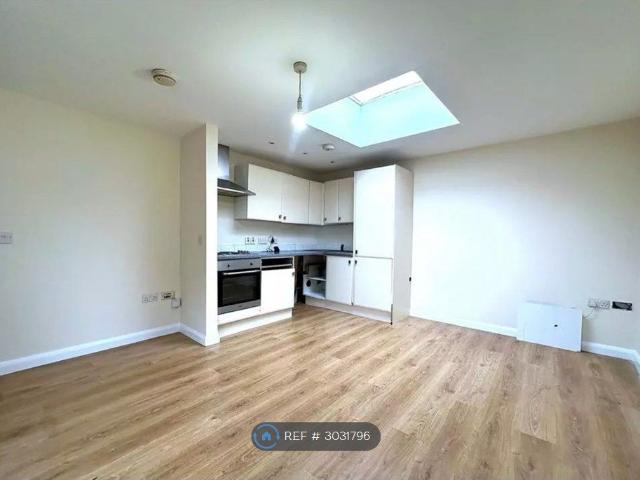 Apartment for rent in London Borough of Ealing, Greater London