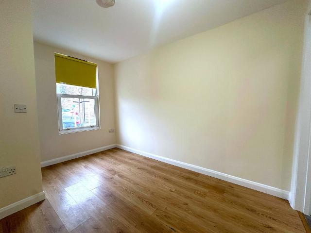 Apartment for rent in London Borough of Ealing, Hanwell