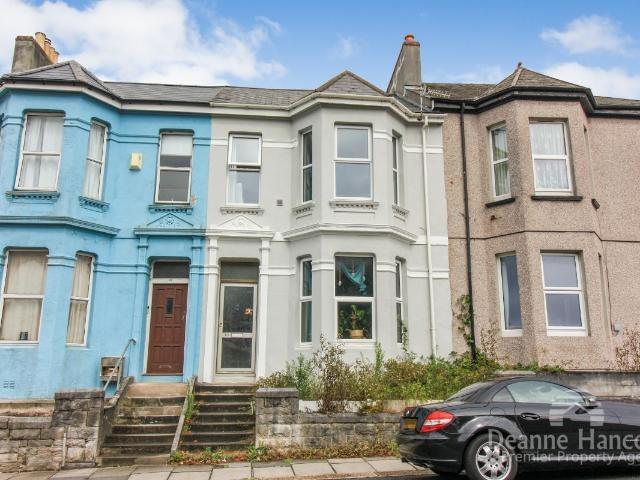 Apartment for rent in St.Judes, Mount Wise