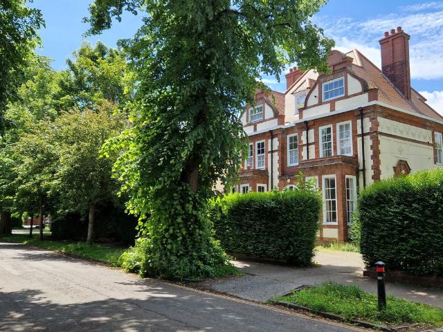 Apartment for rent in The Avenues, Hull