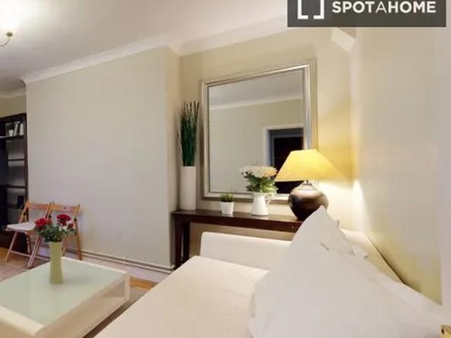 Apartment for rent in St. John's Wood, Greater London