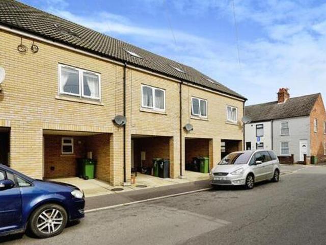 House for sale in Stokesby, Norfolk