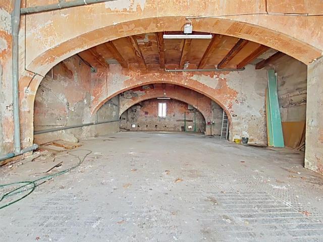 Garage vente à Narbonne, Sallèles-d'aude