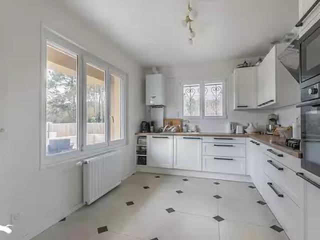 Maison vente à Argileyre, Salles