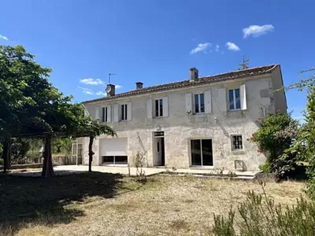 Maison vente à Les Vallades, Salles-d'Angles