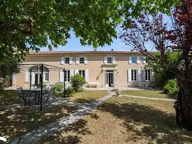 Maison vente à Les Vallades, Salles-d'Angles