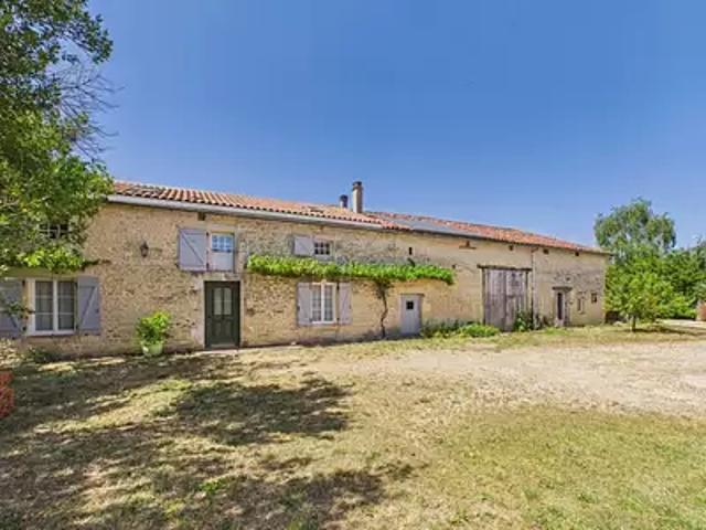 Maison vente à Chatarnaud, Salles-de-Villefagnan