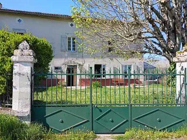 Maison vente à Angoulême, Salles-lavalette