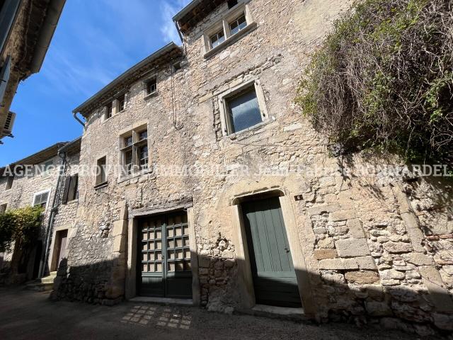 Maison vente à Salles-sous-bois