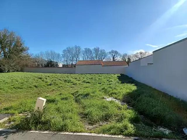 Terrain vente à Salles-sur-Mer, Charente-Maritime
