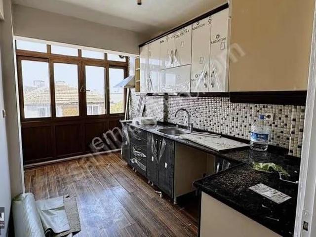 Bayrakli, İzmir içerisinde kiralık mülk
