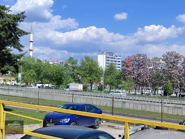 Erzene Mahallesi, Bornova içerisinde satılık mülk