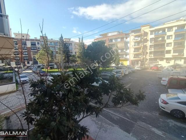 Karşiyaka, İzmir içerisinde kiralık mülk