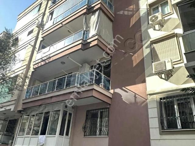 Karşiyaka, İzmir içerisinde satılık mülk