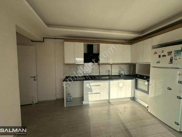Karşiyaka, İzmir içerisinde kiralık mülk