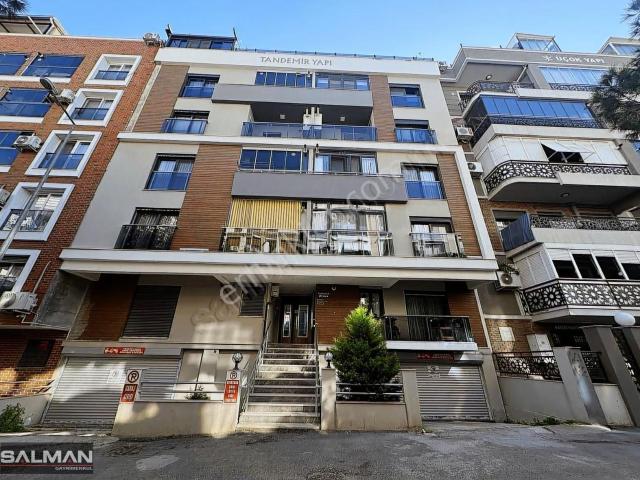 Karşiyaka, İzmir içerisinde satılık mülk
