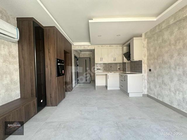 Karşiyaka, İzmir içerisinde satılık mülk