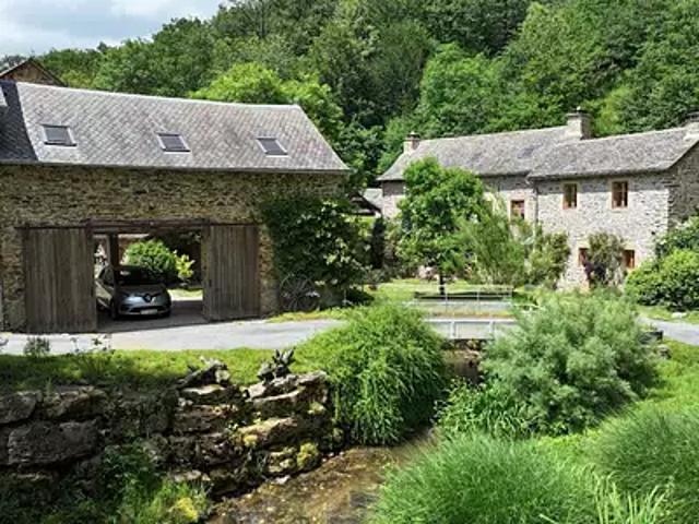 Maison vente à Millau, Salmiech