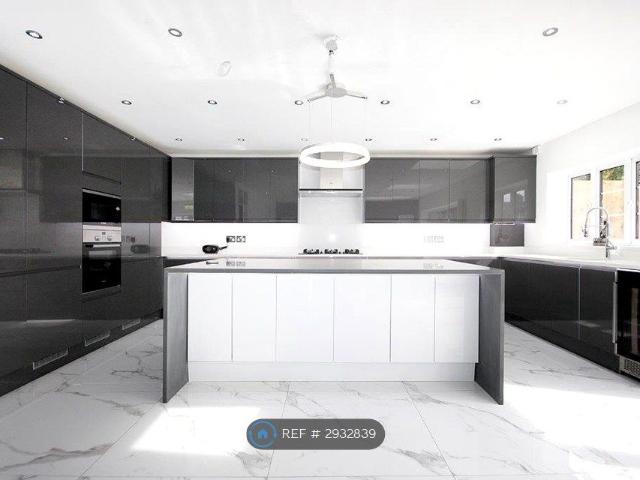 House for rent in Kingsbury, Greater London