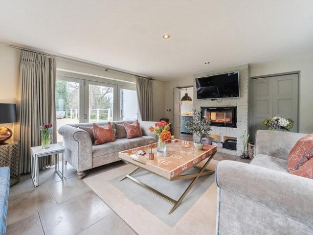 House for rent in Westborough, Surrey
