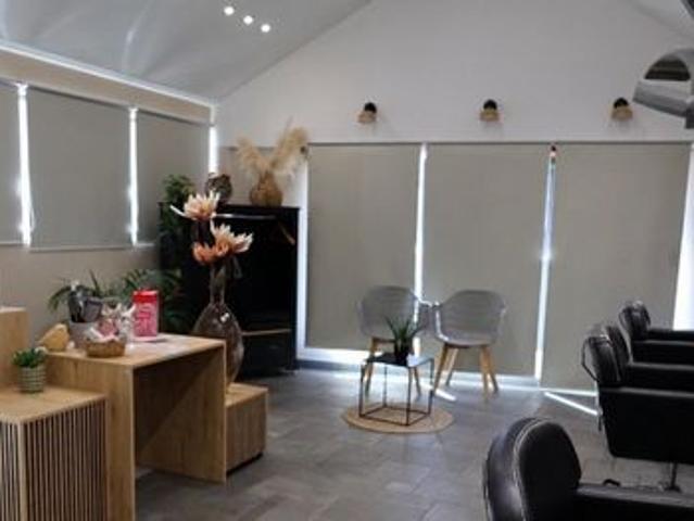 Local Commercial vente à Château-Gontier, Château-gontier