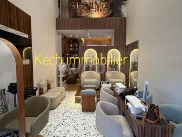 Local commercial location à L'Oriental